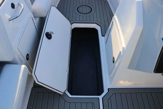 Slide: The Image of Starcraft SVX 211 OB 2026 - 19