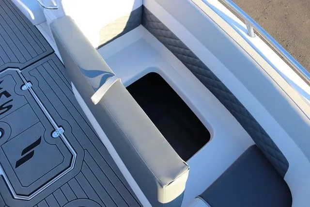 Slide: The Image of Starcraft SVX 211 OB 2026 - 24