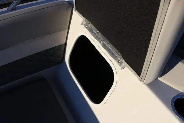 Slide: The Image of Starcraft SVX 211 OB 2026 - 32