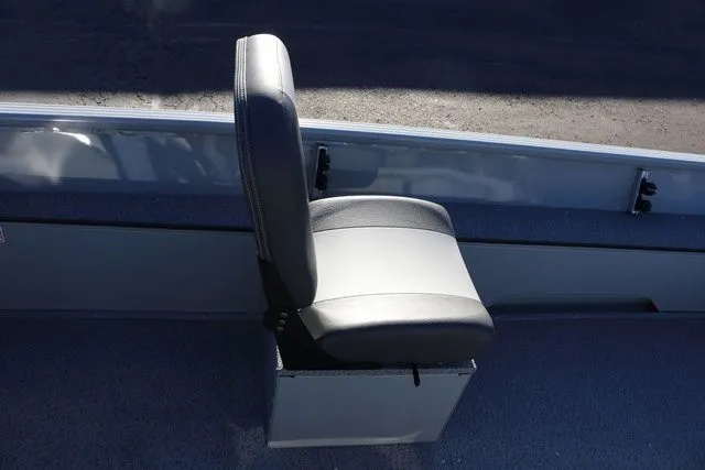 Slide: The Image of Smoker Craft Sportsman 1660 TL 2026 - 13