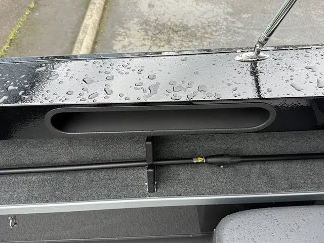 Slide: The Image of Smoker Craft Osprey 172 2026 - 25