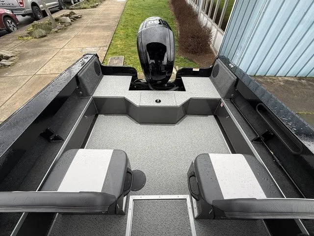 Slide: The Image of Smoker Craft Osprey 172 2026 - 9