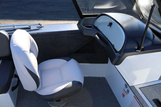 Slide: The Image of Smoker Craft Osprey 162 2026 - 8