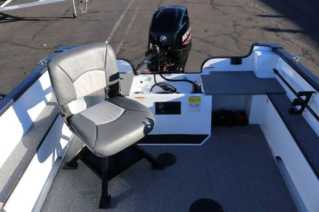 Slide: The Image of Smoker Craft Pro Lodge 160 2026 - 12