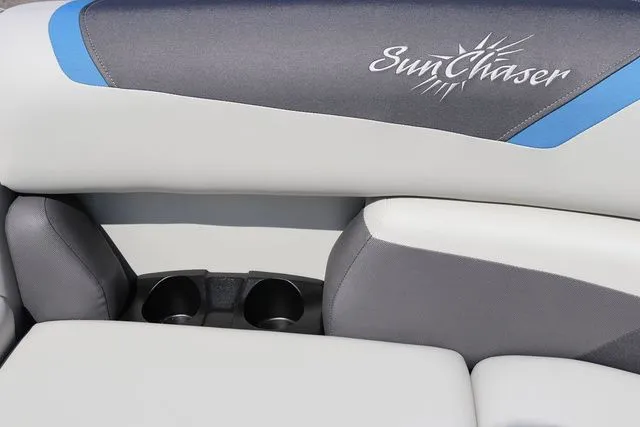 Slide: The Image of SunChaser Geneva Sport 23 SB DH Tritoon 2025 - 32