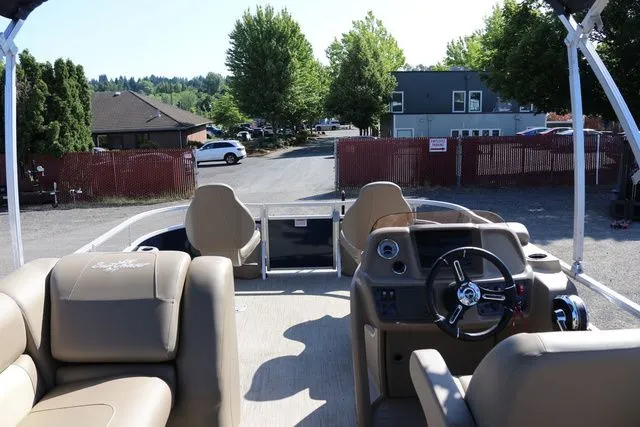 Slide: The Image of SunChaser Vista Fish 18 2025 - 20