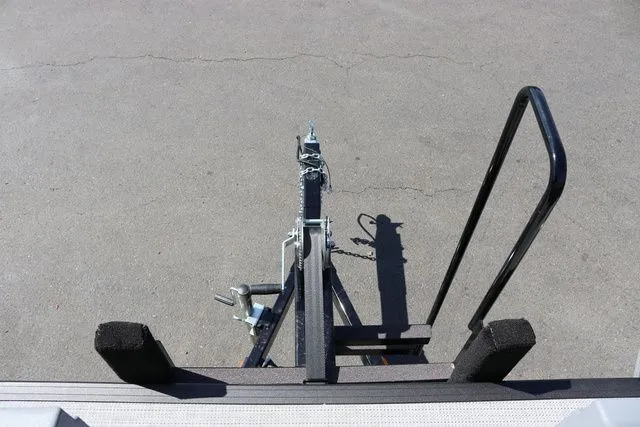 Slide: The Image of SunChaser Lucerne 20 LR DH 2025 - 28