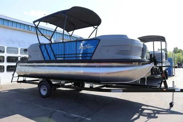 Slide: The Image of SunChaser Lucerne 20 LR DH 2025 - 29