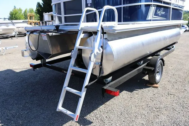 Slide: The Image of SunChaser Vista 18 LR 2025 - 5