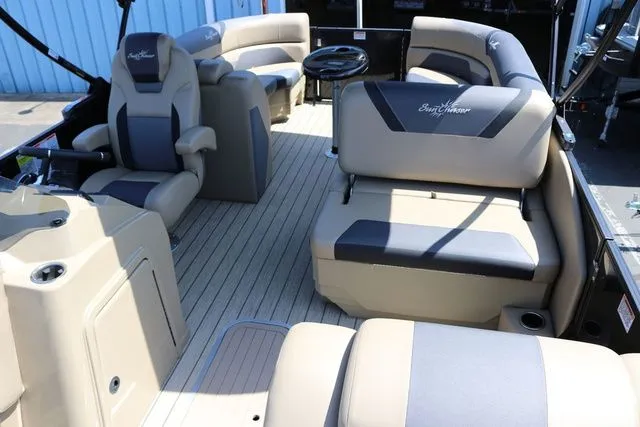 Slide: The Image of SunChaser Geneva Sport 23 LR PSB Tritoon 2025 - 11