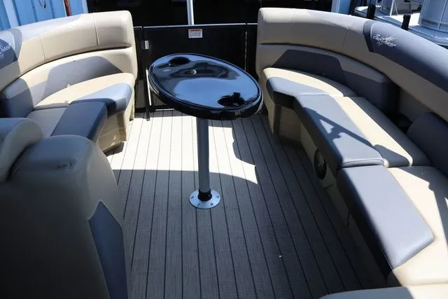 Slide: The Image of SunChaser Geneva Sport 23 LR PSB Tritoon 2025 - 5