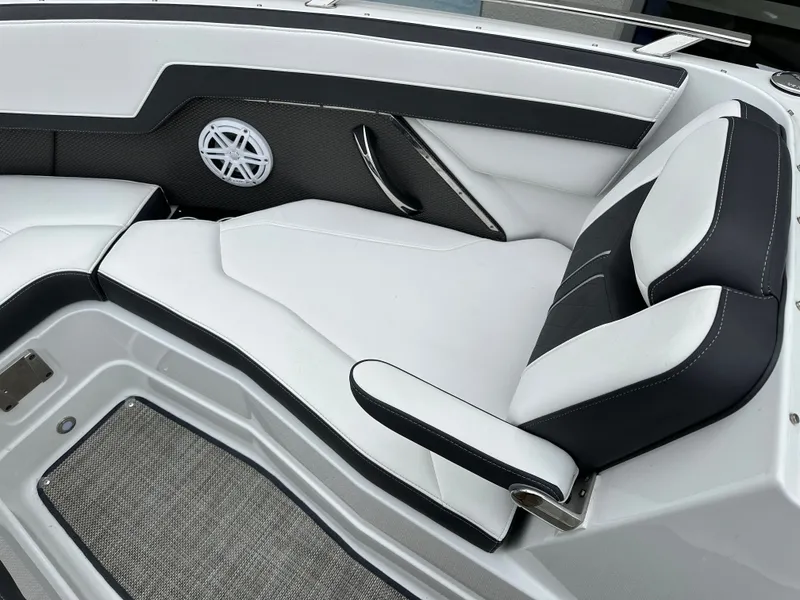 Slide: The Image of Monterey 278SS Super Sport 2022 - 11