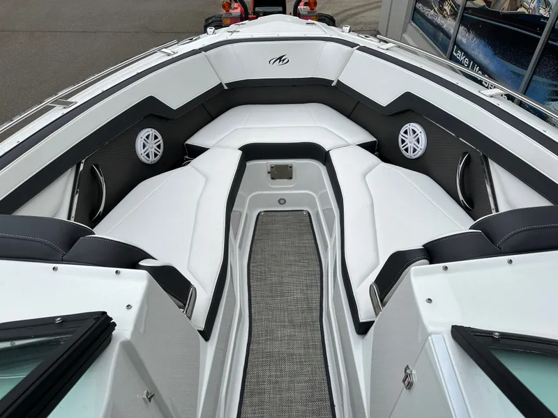 Slide: The Image of Monterey 278SS Super Sport 2022 - 9