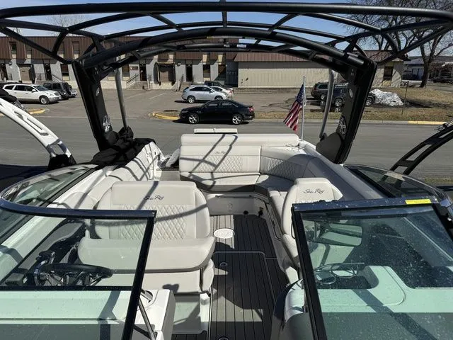 Slide: The Image of Sea Ray SLX 280 2023 - 43