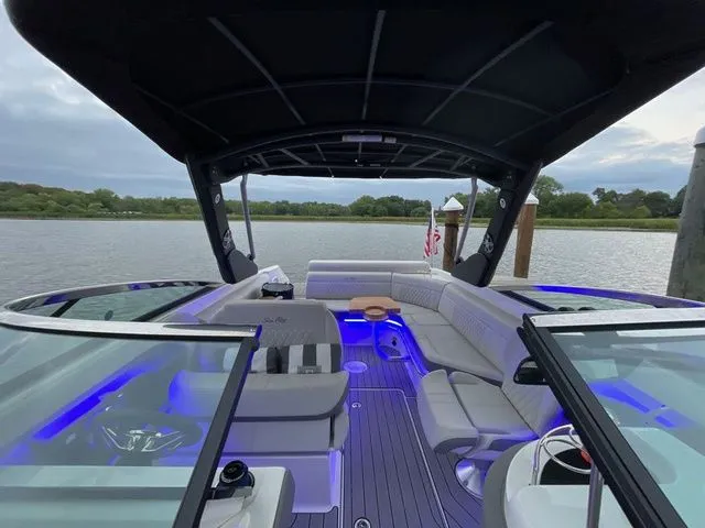 Slide: The Image of Sea Ray SLX 280 2023 - 6