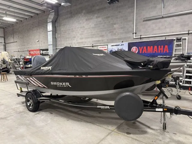 Slide: The Image of Smoker Craft Adventurer 178 DC 2022 - 4