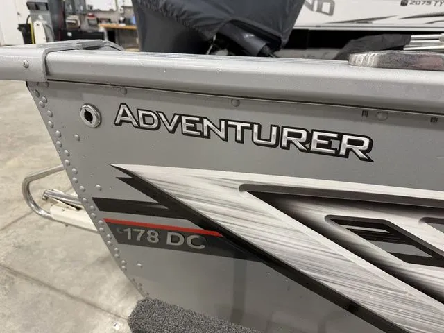 Slide: The Image of Smoker Craft Adventurer 178 DC 2022 - 5