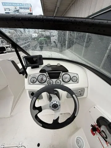 Slide: The Image of Tracker 550TS 2016 - 5