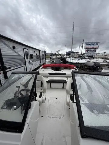 Slide: The Image of Tracker 550TS 2016 - 7