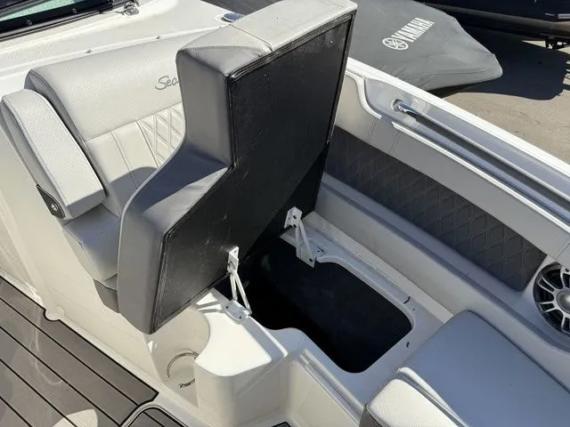 Slide: The Image of Sea Ray SLX 280 2023 - 33