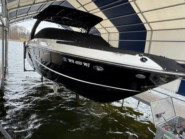 Slide: The Image of Sea Ray SLX 280 2023 - 5