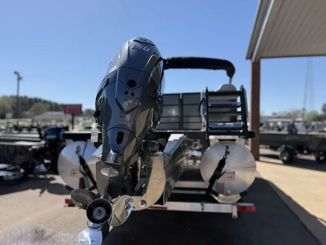 Slide: The Image of Veranda Vista 22XRC 2026 - 9