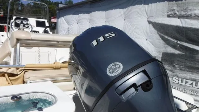 Slide: The Image of NauticStar 19 XS 2018 - 4