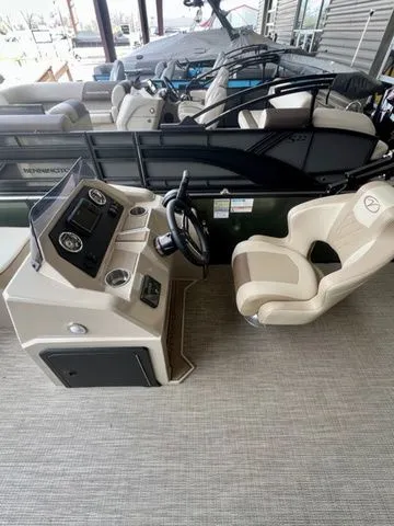 Slide: The Image of Veranda Vista 20F4 2026 - 11