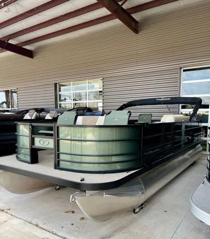 Slide: The Image of Veranda Vista 20F4 2026 - 2