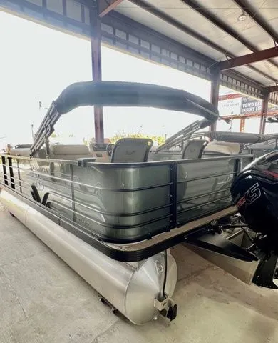 Slide: The Image of Veranda Vista 20F4 2026 - 4