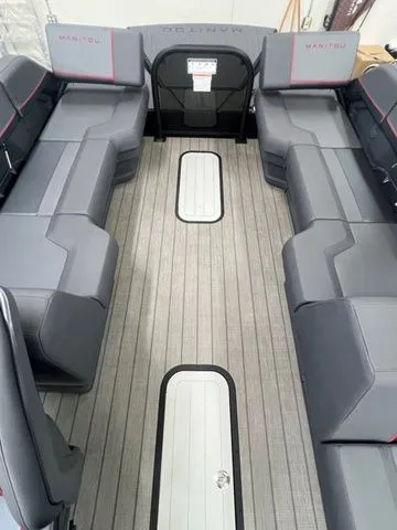 Slide: The Image of Manitou 22Exploreflebrfstealth 2025 - 5