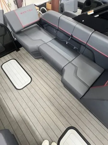 Slide: The Image of Manitou 22Exploreflebrfstealth 2025 - 7