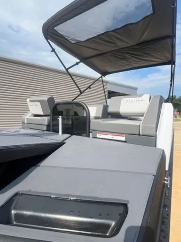 Slide: The Image of Manitou 20CRUISEFLEBRFSTEALTH 2025 - 15