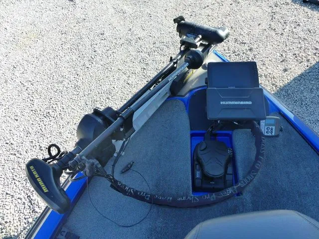 Slide: The Image of Falcon Boats F215 2018 - 14