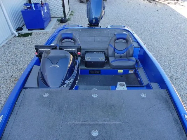 Slide: The Image of Falcon Boats F215 2018 - 16