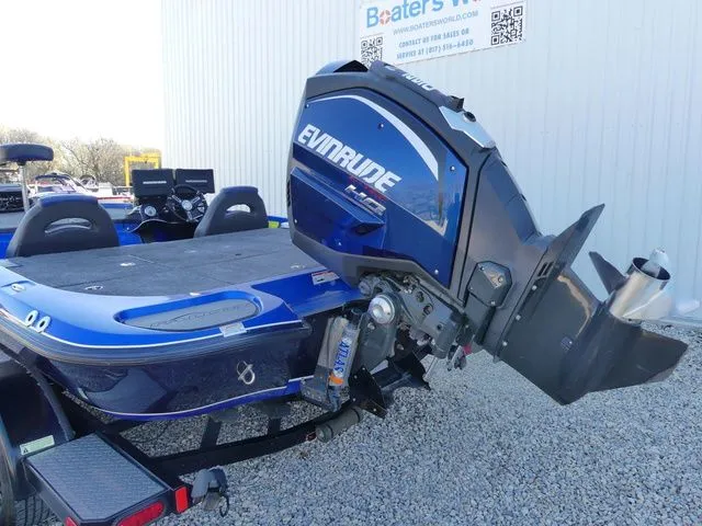 Slide: The Image of Falcon Boats F215 2018 - 4