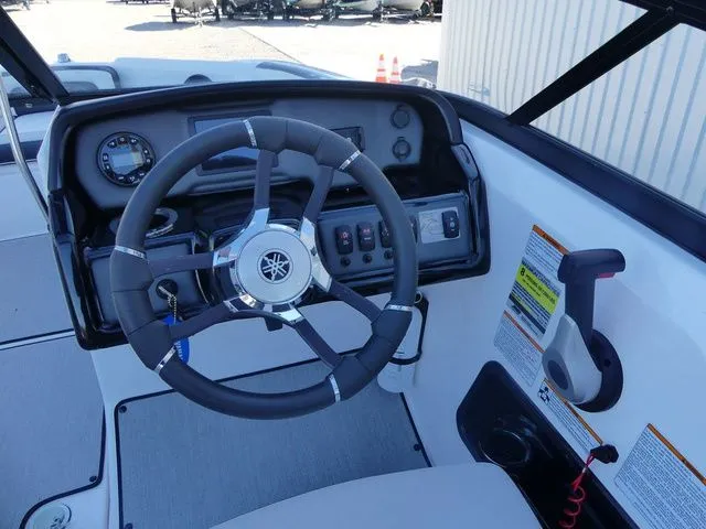 Slide: The Image of Yamaha AR195 2021 - 11