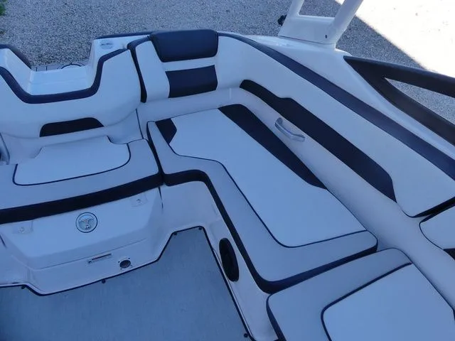 Slide: The Image of Yamaha AR195 2021 - 14