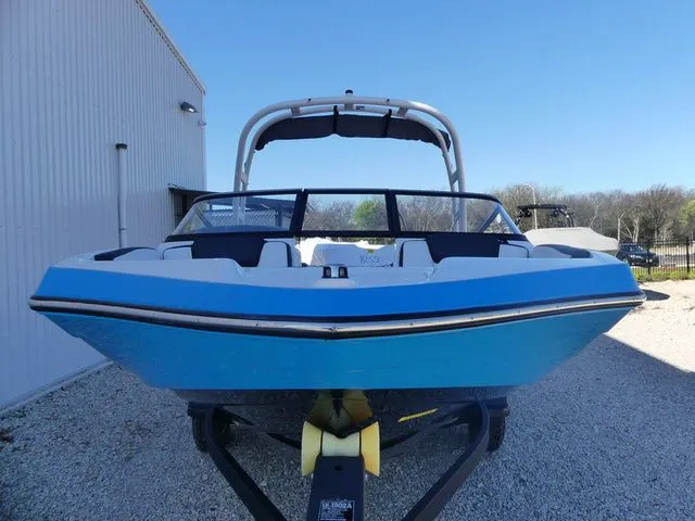 Slide: The Image of Yamaha AR195 2021 - 8