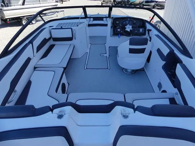 Slide: The Image of Yamaha AR195 2021 - 9