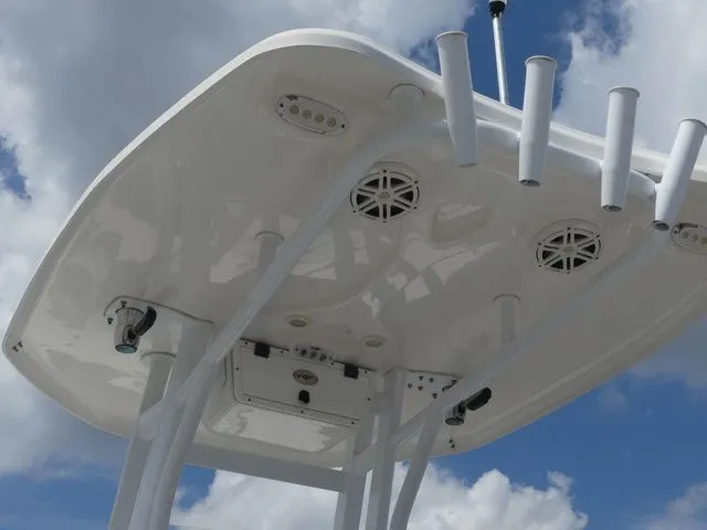 Slide: The Image of Tidewater 232 CC Adventure 2020 - 20