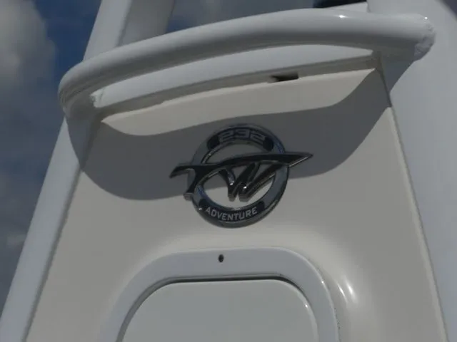 Slide: The Image of Tidewater 232 CC Adventure 2020 - 8