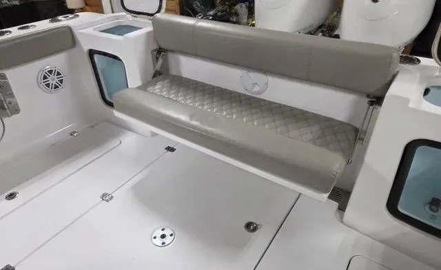 Slide: The Image of Sportsman Open 322 Center Console 2022 - 13