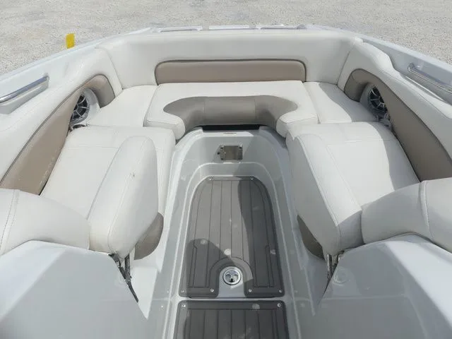 Slide: The Image of Crownline Boats E24 XS 2018 - 19