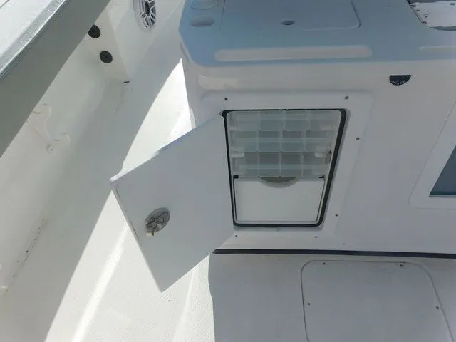 Slide: The Image of Blazer Bay Makaira 2600 2026 - 20