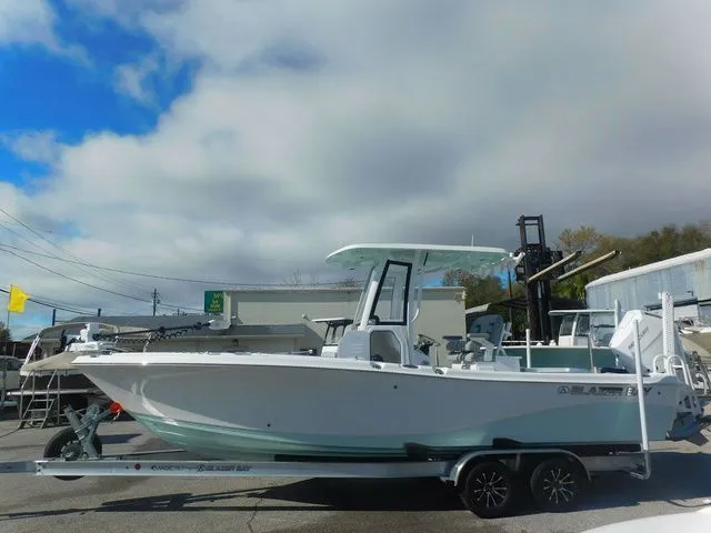 Slide: The Image of Blazer Bay Makaira 2600 2026 - 4