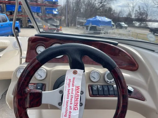 Slide: The Image of Glastron GXL 205 2006 - 13