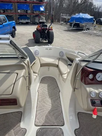 Slide: The Image of Glastron GXL 205 2006 - 8