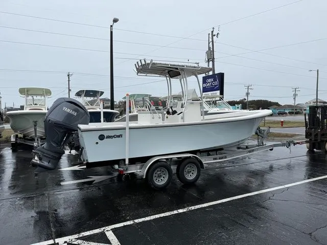 Slide: The Image of May-Craft 2300 CAPE CLASSIC 2024 - 4