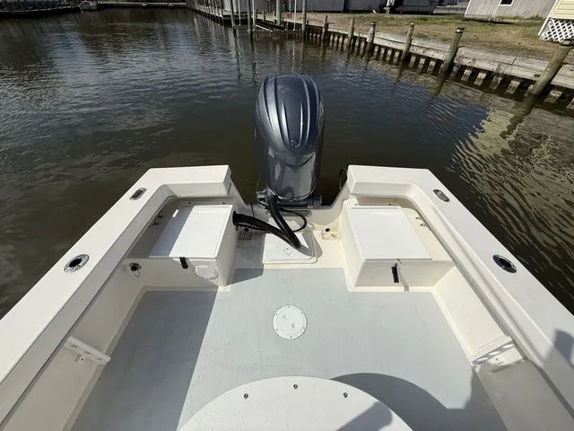 Slide: The Image of May-Craft 2300 CAPE CLASSIC 2024 - 6